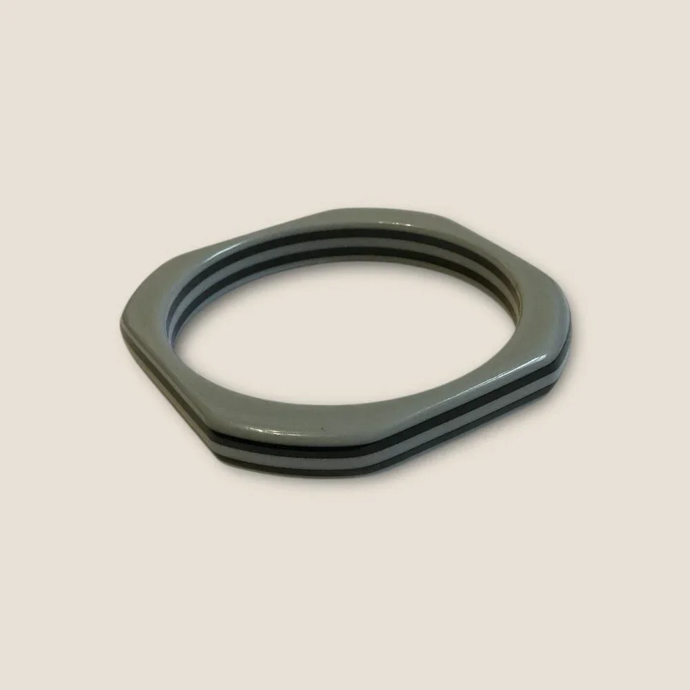 Vintage Two-Toned Gray & Black Bakelite Bangle